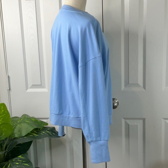 JoyLab Women’s Graphic French Terry Crewneck Sweatshirt Light Blue Various Sizes - Picture 9 of 12